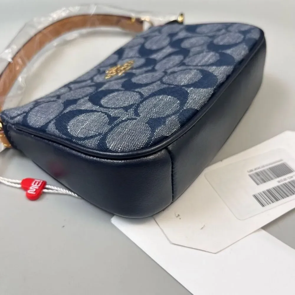 Coach Women Pre-Loved Bag Very Good Condition
